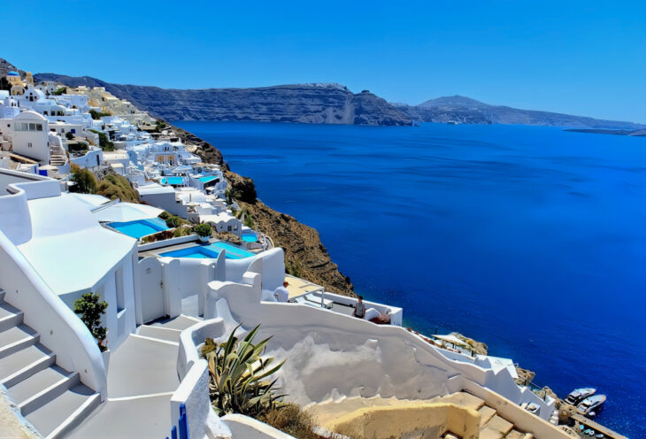 Cyclades les plus spectaculaires :  Sifnos, Milos, Santorin