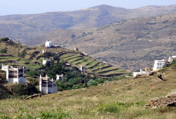 Cyclades authentiques : Tinos, Syros, Naxos